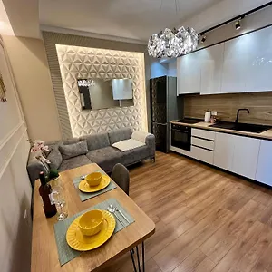 apt-city-center-cozy.albaniahotels.org/